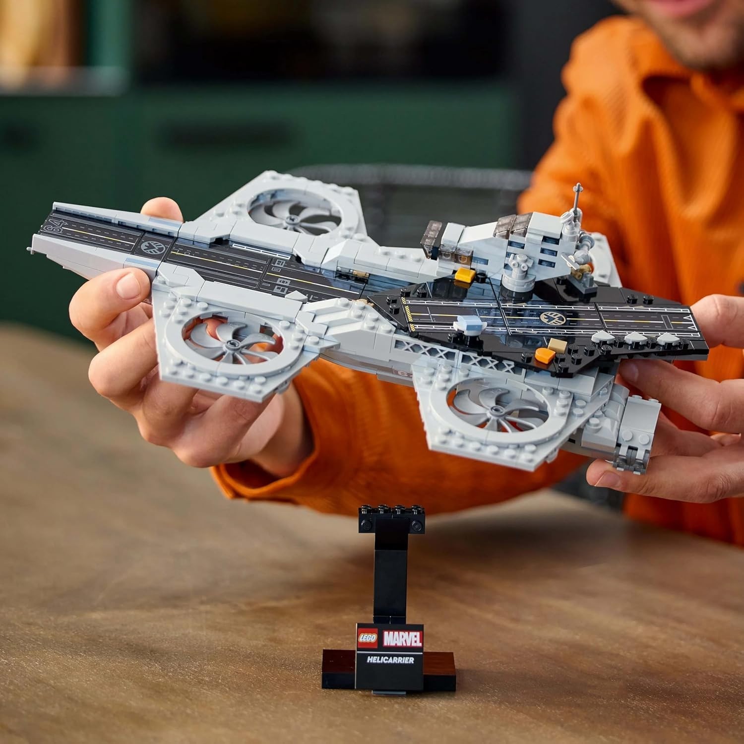 LEGO Marvel - The Avengers Helicarrier 76295 / Vaisseau ENFANT Garçon Jeux NOEL